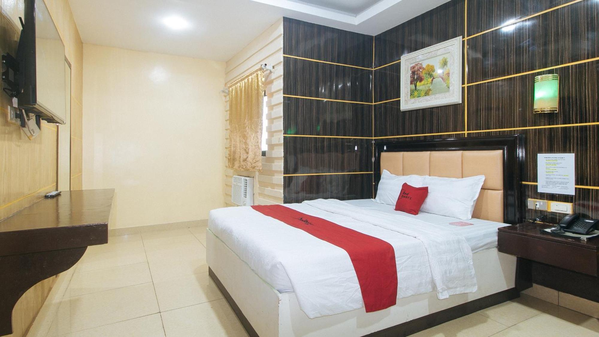 Reddoorz At Winter Hotel Araneta Кесон-Сити Экстерьер фото