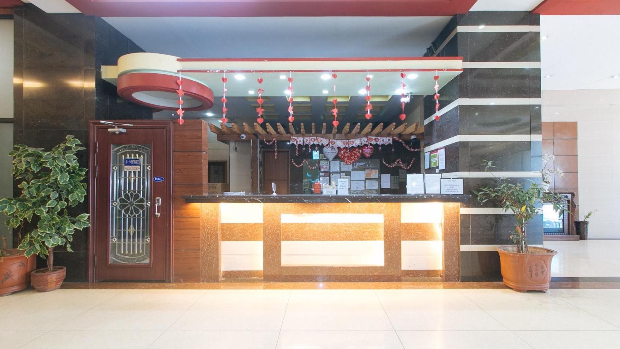Reddoorz At Winter Hotel Araneta Кесон-Сити Экстерьер фото