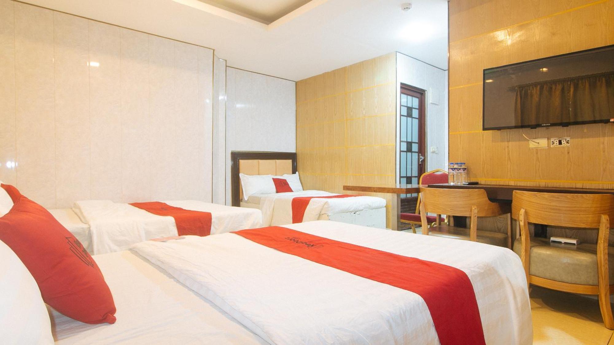 Reddoorz At Winter Hotel Araneta Кесон-Сити Экстерьер фото