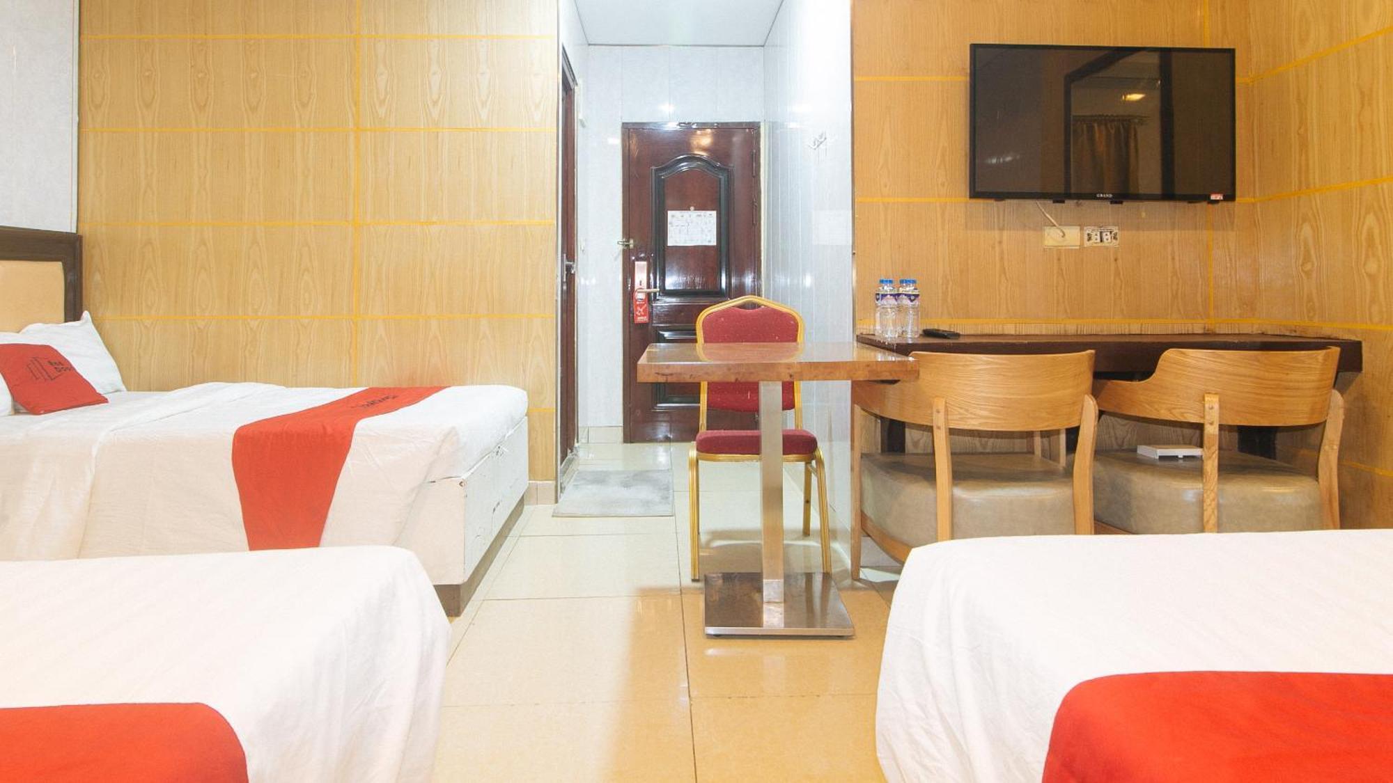 Reddoorz At Winter Hotel Araneta Кесон-Сити Экстерьер фото