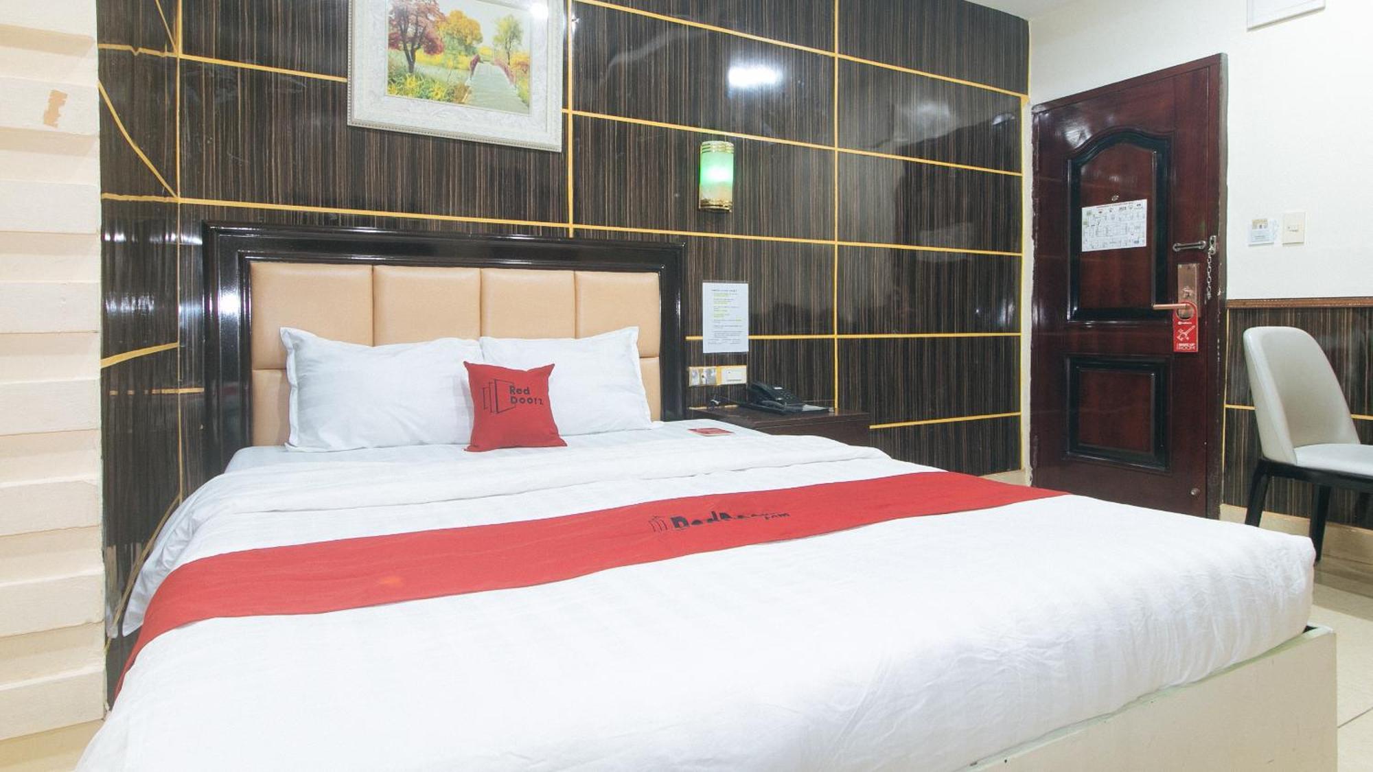 Reddoorz At Winter Hotel Araneta Кесон-Сити Экстерьер фото