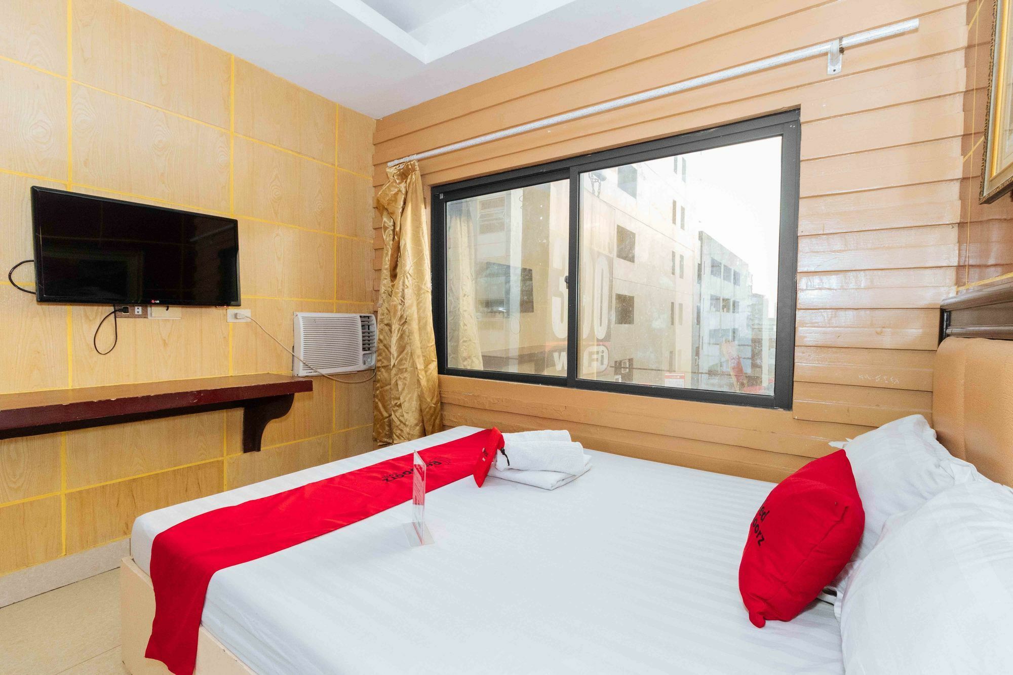 Reddoorz At Winter Hotel Araneta Кесон-Сити Экстерьер фото